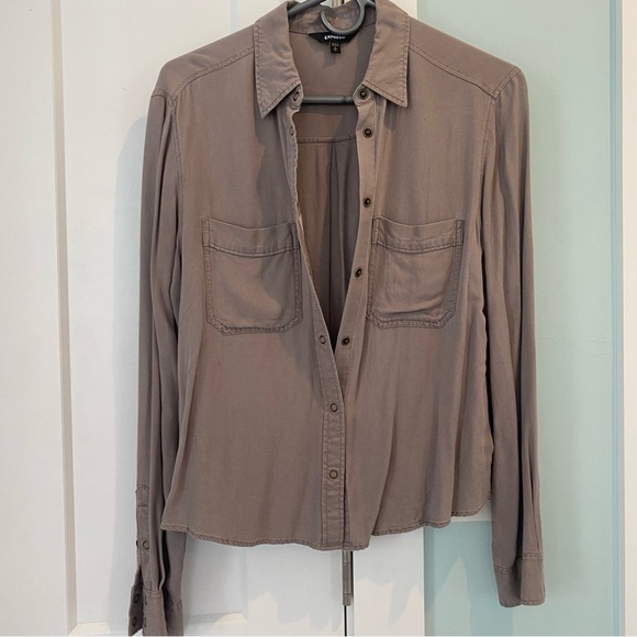 EXPRESS Mauve Button Down Shirt - super soft! - Picture 2 of 4